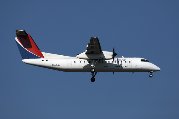 CEM AIR DASH 8 300 JNB RF 002A9998.jpg