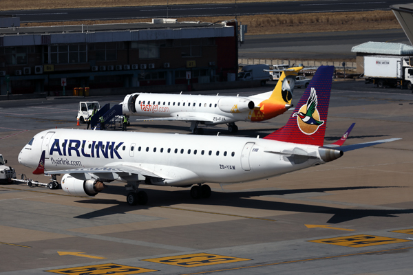 AIRLINK FASTJET AIRCRAFT JNB RF 002A9733.jpg