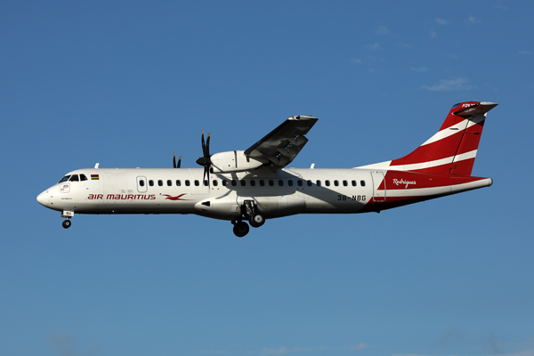 AIR MAURITIUS ATR72 MRU RF 002A9445.jpg