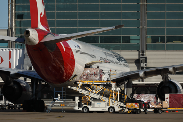 QANTAS AIRBUS A330 200 BNE RF 002A0220.jpg