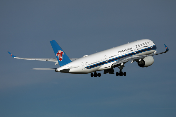 CHINA SOUTHERN AIRBUS A350 900 SYD RF 002A0690.jpg