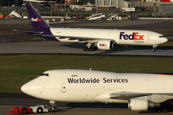 FEDEX UPS AIRCRAFT SYD RF 002A0525.jpg