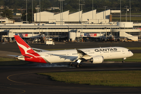 QANTAS BOEING 787 9 SYD RF 002A0572.jpg