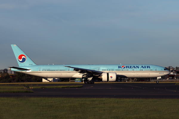 KOREAN AIR BOEING 777 300ER SYD RF 002A0647.jpg