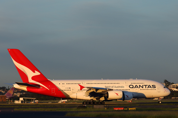 QANTAS AIRBUS A380 SYD RF 002A0632.jpg