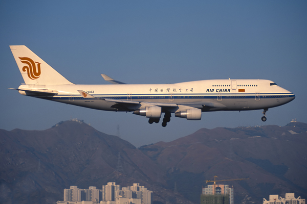 0314 AIR CHINA BOEING 747 400 HKG RF B-2443 F.jpg