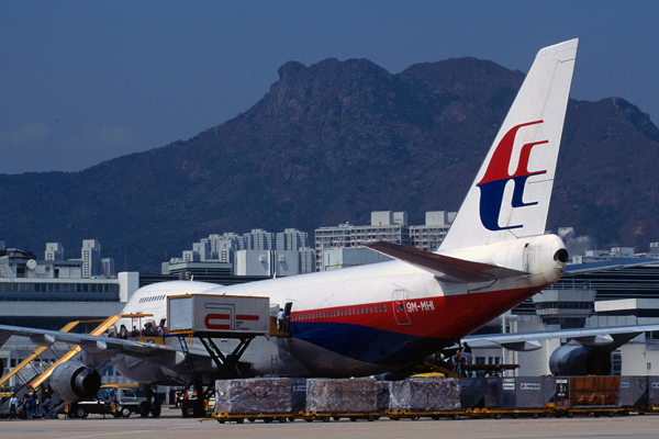 MALAYSIA BOEING 747 200 HKG RF F.jpg