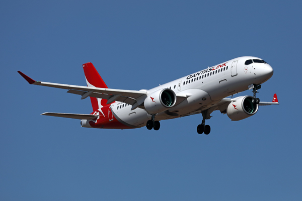 QANTAS LINK AIRBUS A220 MEL RF 002A0822.jpg