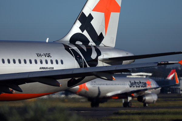 JETSTAR AIRBUS A320s SYD RF 002A0985.jpg