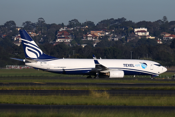 TEXEL AIR BOEING 737 800F SYD RF 002A0999.jpg