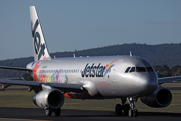 JETSTAR AIRBUS A320 CBR RF 002A1141.jpg