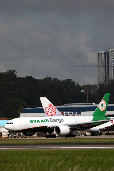 EVA AIR CARGO BOEING 777F PEN RF 002A1348.jpg