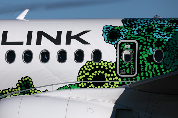 QANTAS LINK AIRBUS A220 HBA RF 002A2038.jpg