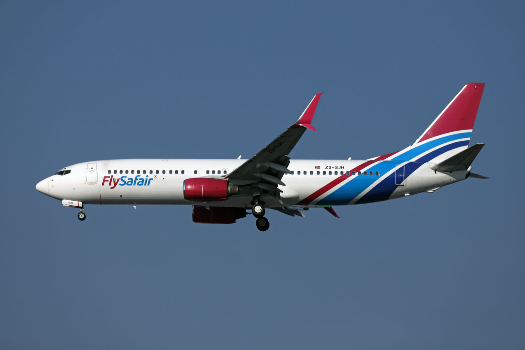 FLY SAFAIR BOEING 737 800 JNB RF 002A2670.jpg