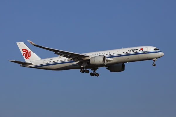 AIR CHINA AIRBUS A350 900 JNB RF 002A2589.jpg