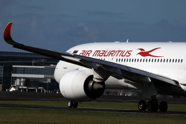 AIR MAURITIUS AIRBUS A350 900 MRU RF 002A2331.jpg