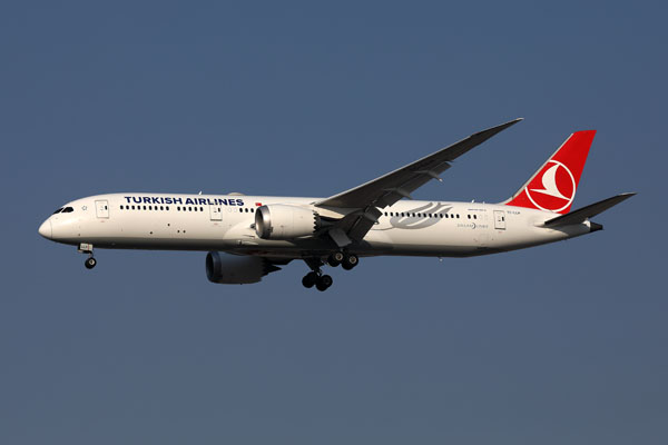 TURKISH AIRLINES BOEING 787 9 JNB RF 002A2682.jpg