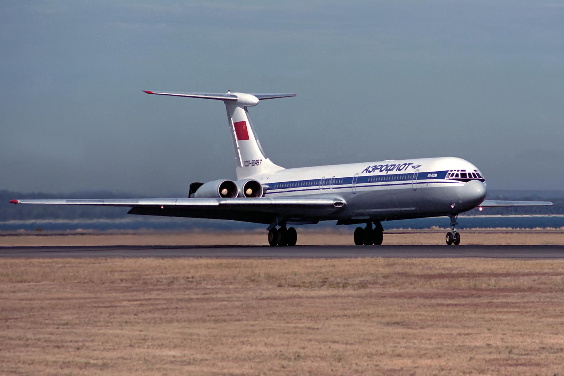 AEROFLOT ILYUSHIN IL62 SYD RF 295 11.jpg