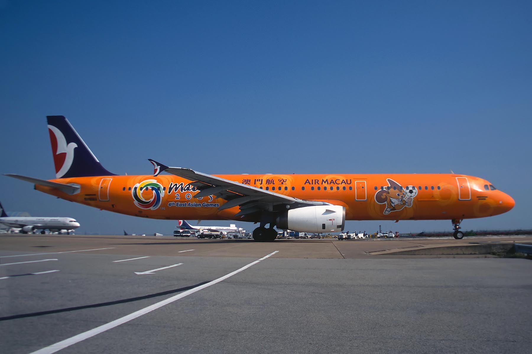 AIR MACAU AIRBUS A321 MF RF F.jpg