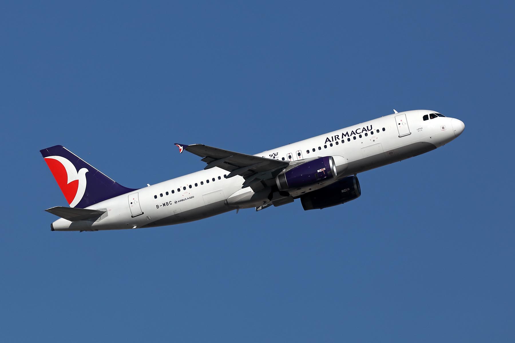 AIR MACAU AIRBUS A320 ICN RF 002A3849.jpg