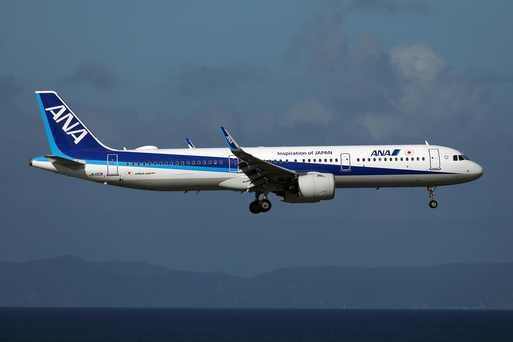 ANA AIRBUS A321 NEO OKA RF 002A4376.jpg