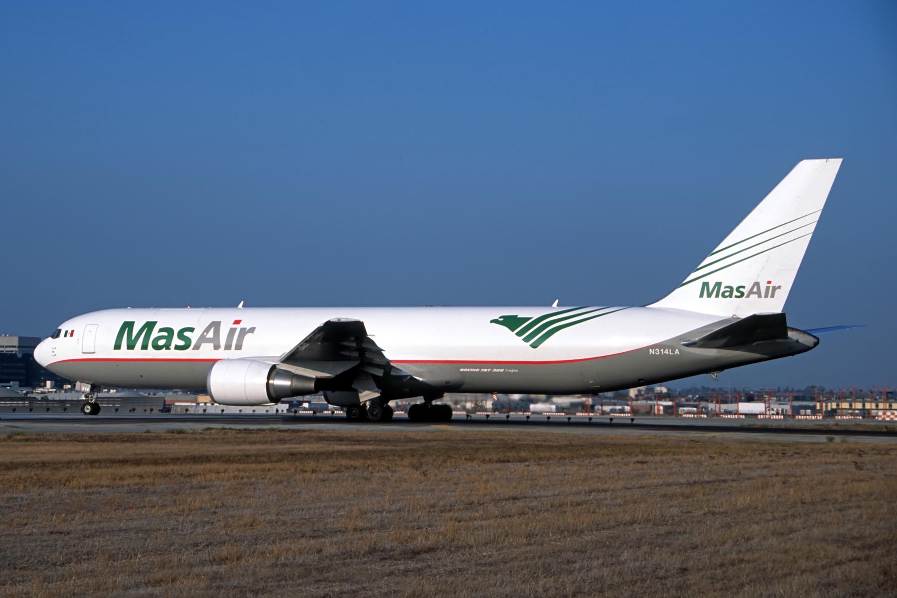 MAS AIR BOEING 767  300F LAX RF F S 5203.jpg