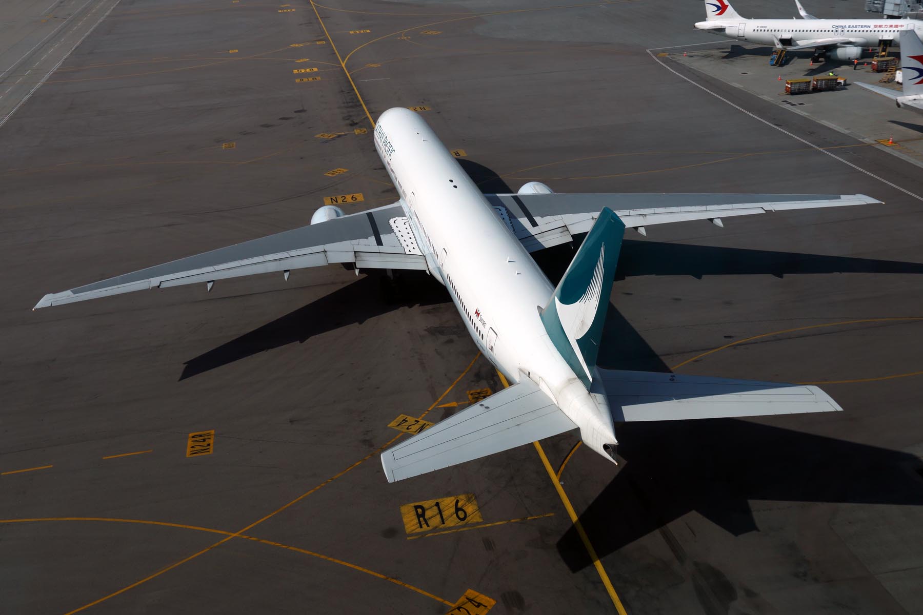 CATHAY PACIFIC BOEING 777 300ER HKG RF 5K5A0597.jpg