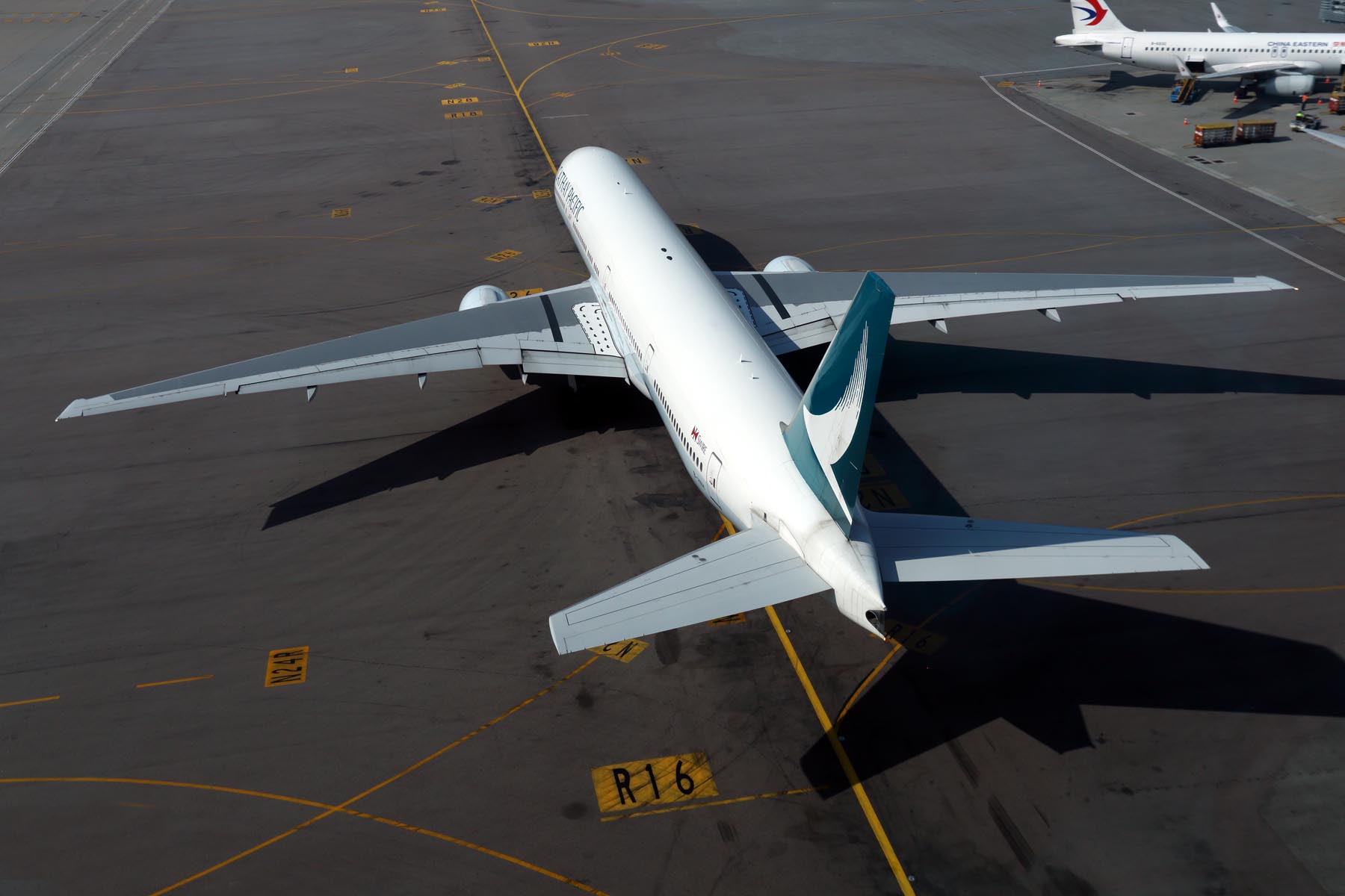 CATHAY PACIFIC BOEING 777 300ER HKG RF 5K5A0598.jpg