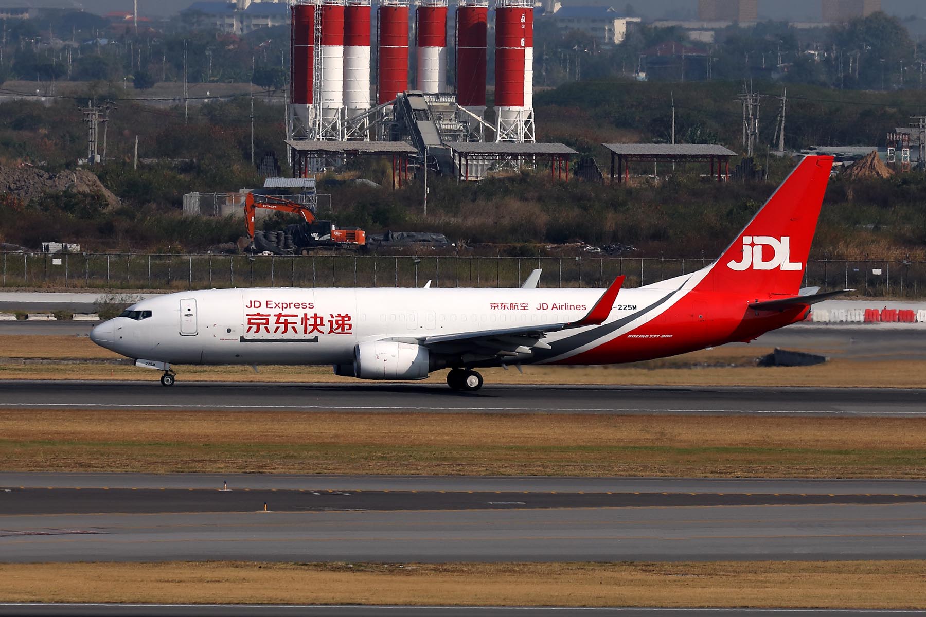 JD EXPRESS BOEING 737 800F BKK RF 002A6291.jpg