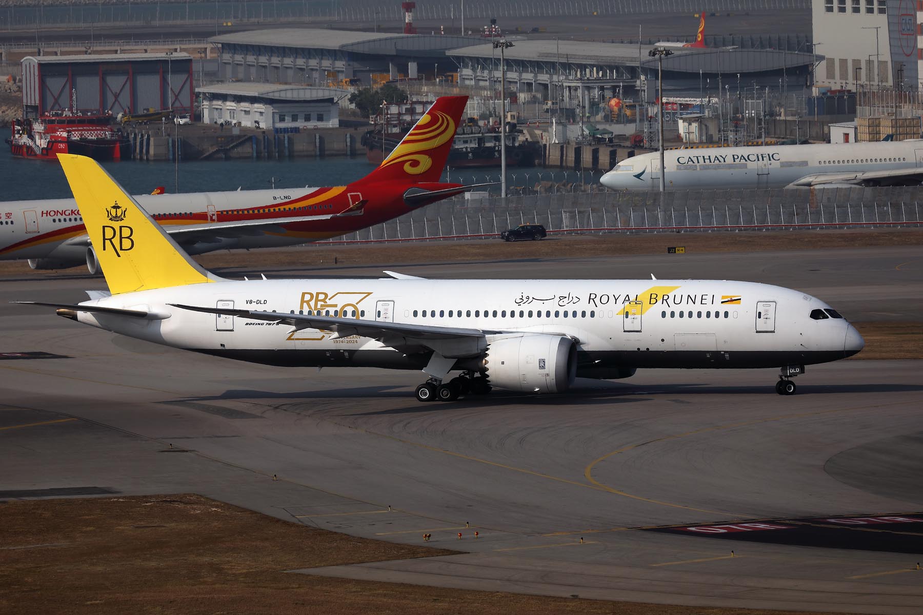 ROYAL BRUNEI BOEING 787 8 HKG RF 002A5732.jpg