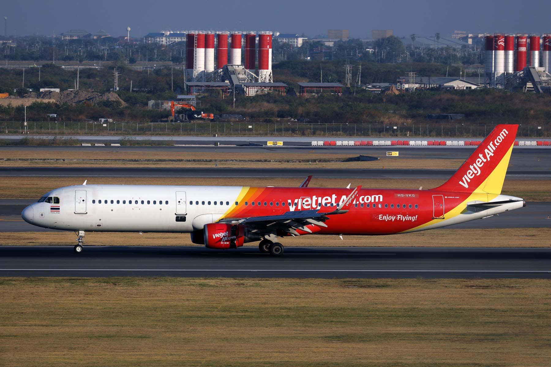 VIETJET AIRBUS A321 BKK RF 002A6135.jpg