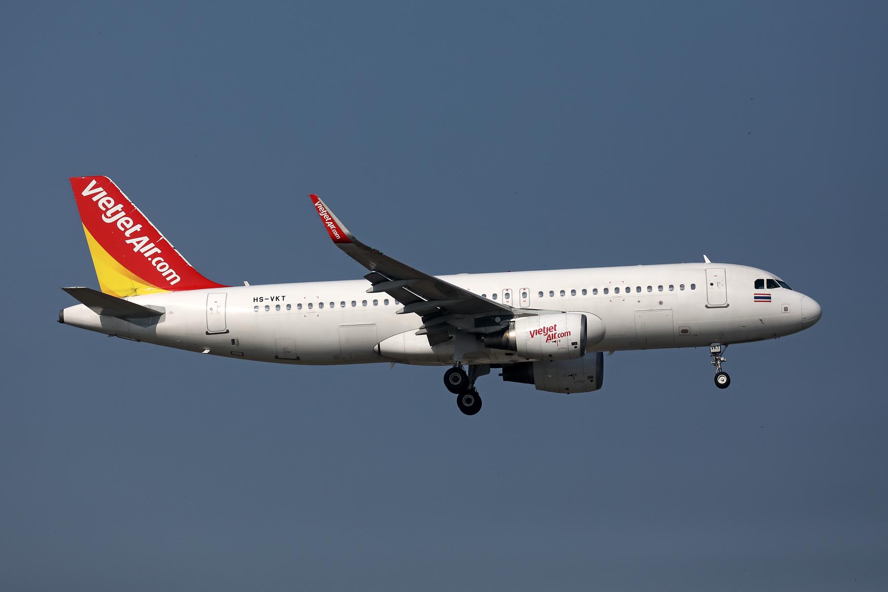 VIETJET THAILAND AIRBUS A320 BKK RF 002A6214.jpg