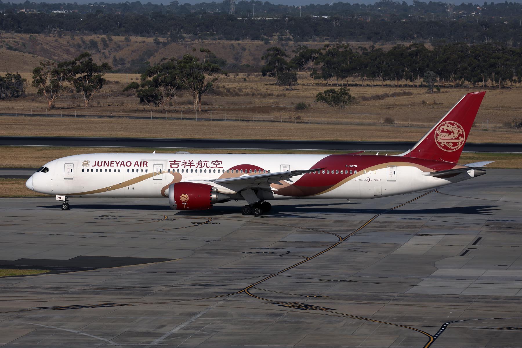 JUNEYAO AIR BOEING 787 9 MEL RF 002A6566.jpg
