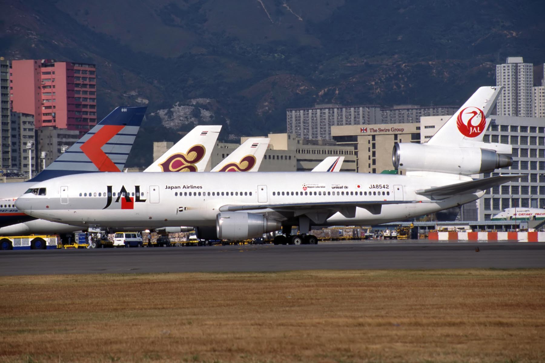 JAPAN AIRLINES DC10 40 JA8542  F.jpg