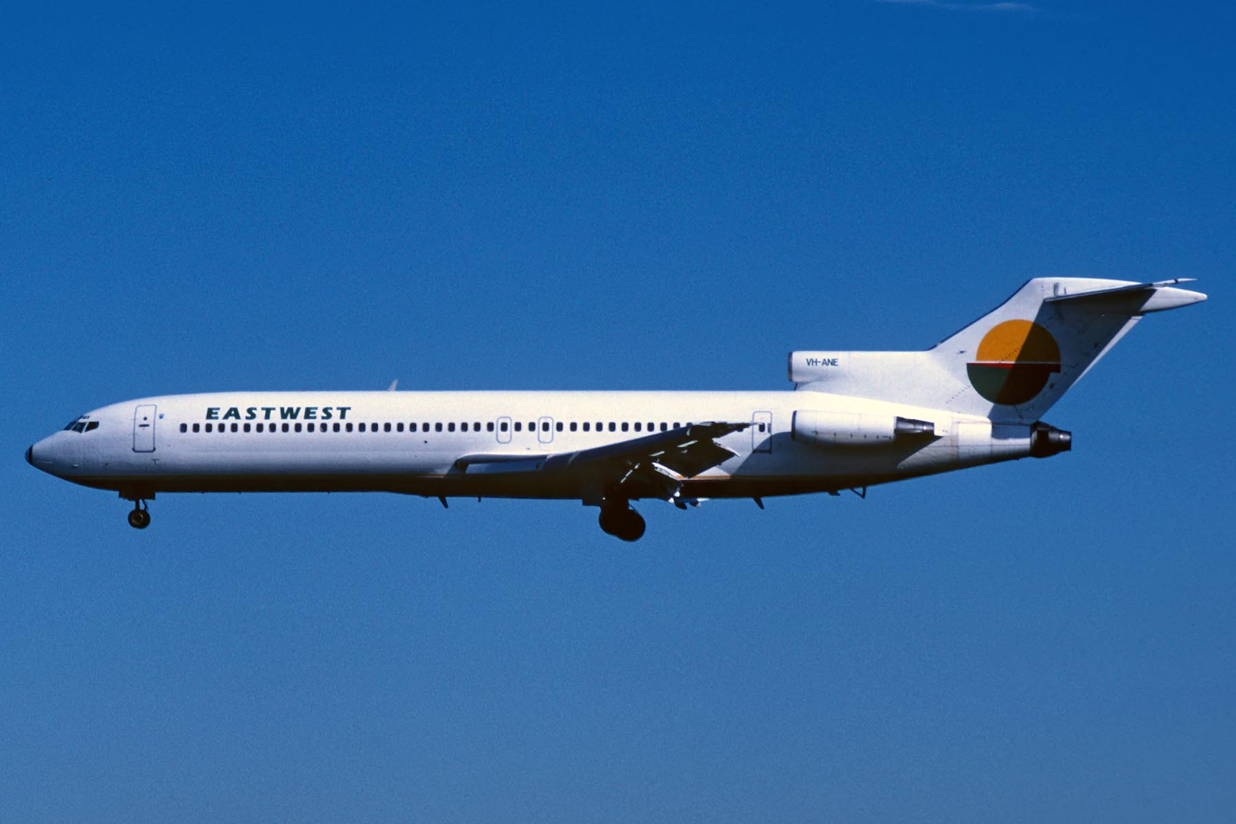 EAST WEST B727 200 VH-ANE SYD RF K.jpg