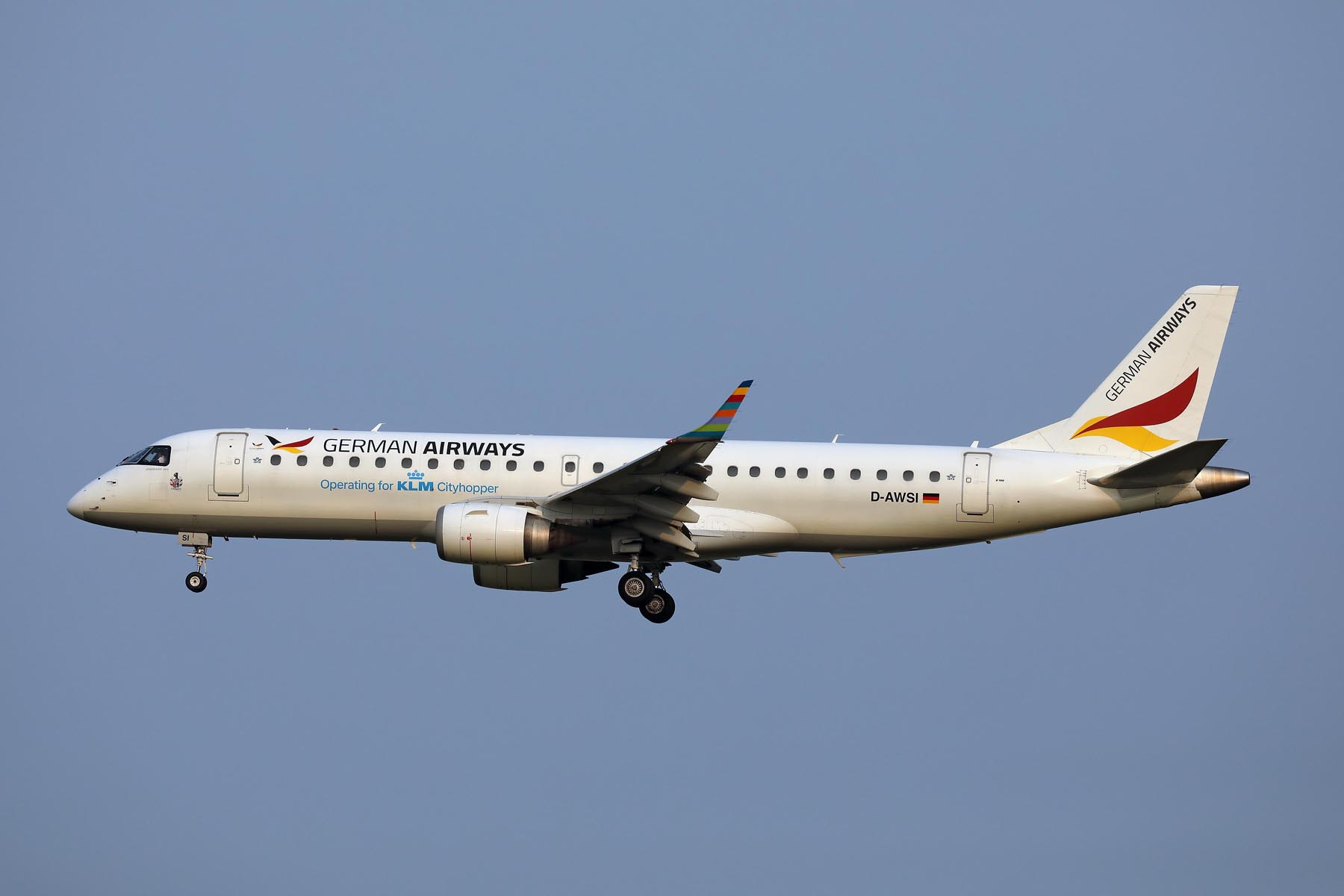 GERMAN AIRWAYS EMBRAER 190 AMS RF 002A8133.jpg