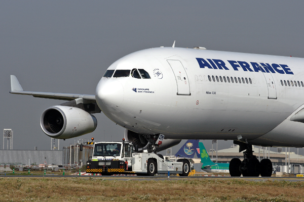 AIR FRANCE AIRBUS A340 CDG RF IMG_7099.jpg