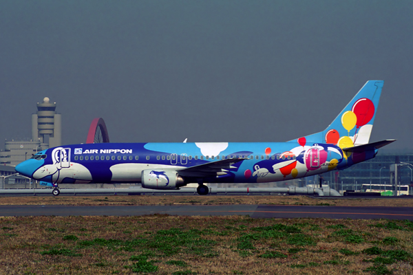 AIR NIPPON BOEING 737 400 HND RF 1823 11.jpg