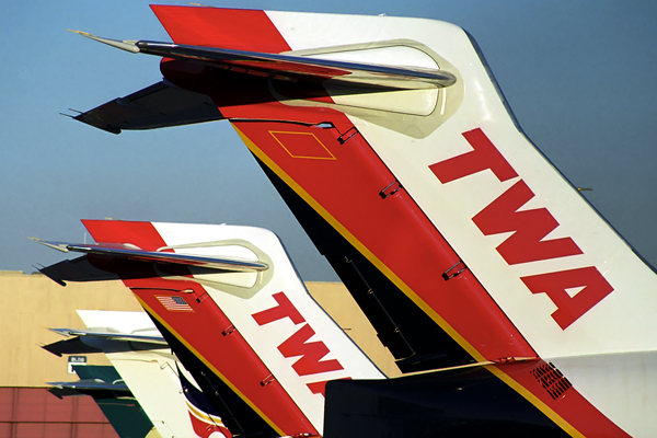 TWA TRANS WORLD  BOEING 717 LBG RF 1512 3.jpg