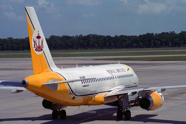 ROYAL BRUNEI AIRBUS A319 SIN RF 1805 32