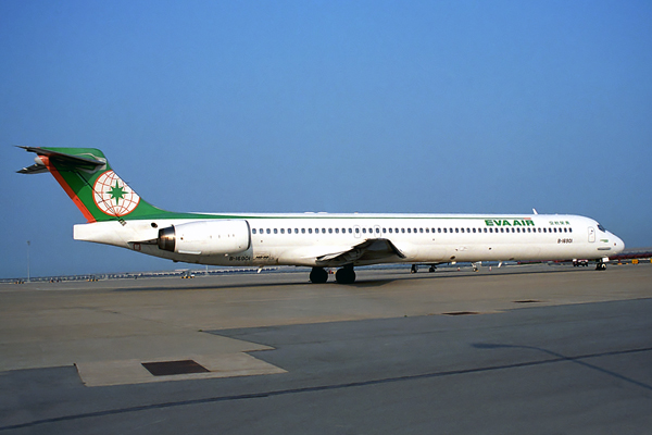 EVA AIR MD90 MFM RF 1195 25.jpg