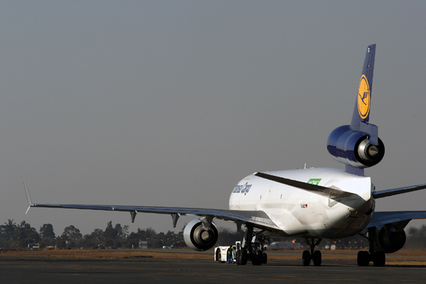 LUFTHANSA CARGO MD11F JNB RF IMG_1667.jpg