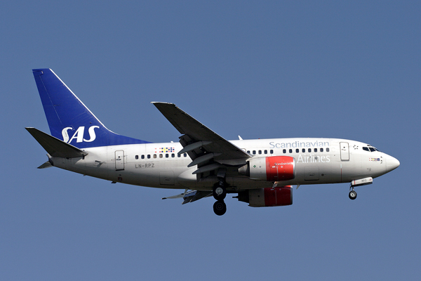 SAS BOEING 737 600 LHR RF IMG_7013.jpg