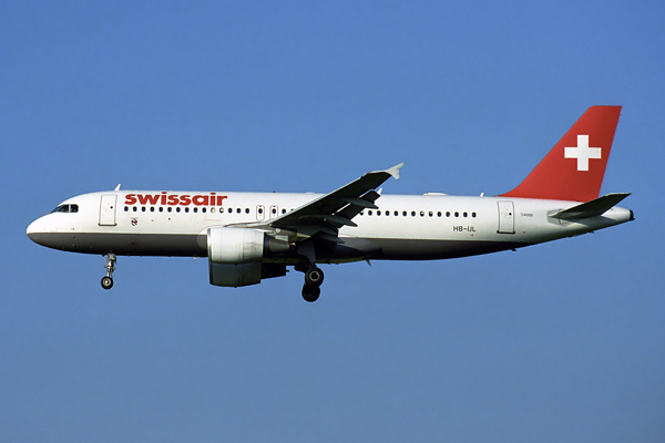 SWISSAIR AIRBUS A320 ZRH RF 1299 4.jpg