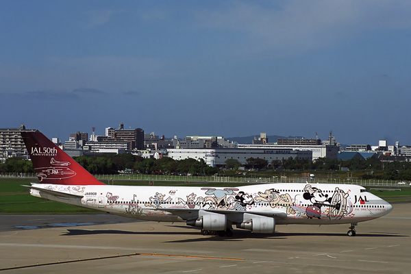 JAPAN AIRLINES BOEING 747 400D FUK RF 1584 24.jpg