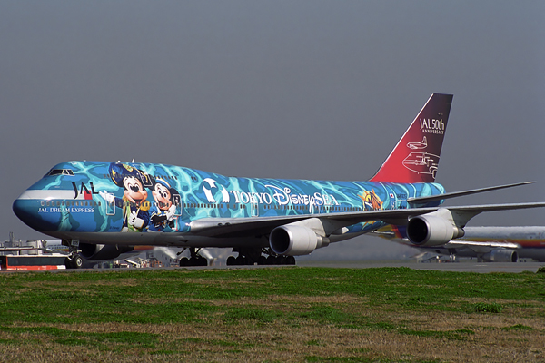 JAPAN AIRLINES Photo Gallery by Rob Finlayson at
