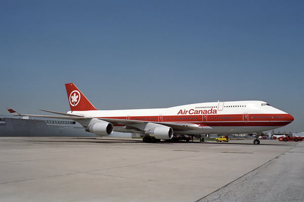 AIR CANADA BOEING 747 400 YYZ RF 540 30.jpg