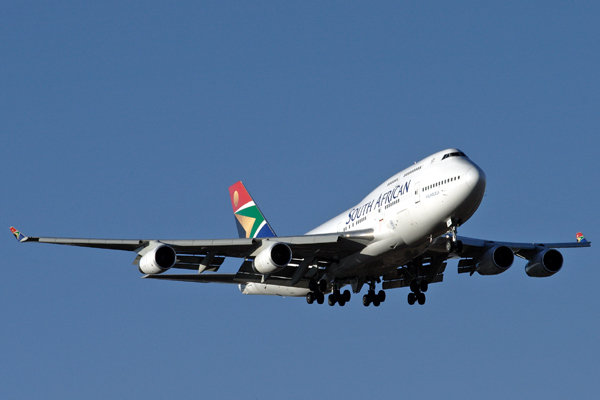SOUTH AFRICAN BOEING 747 400 JNB RF IMG_1751.jpg