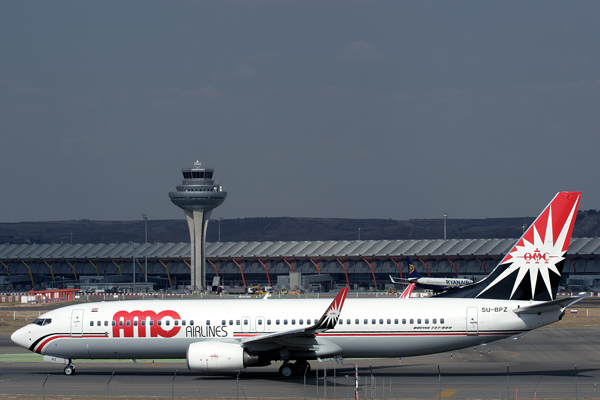 AMC AIRLINES BOEING 737 800 MAD RF IMG_2598.jpg
