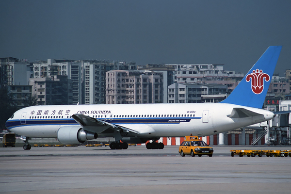 CHINA SOUTHERN BOEING 767 300 HKG RF 761 7.jpg